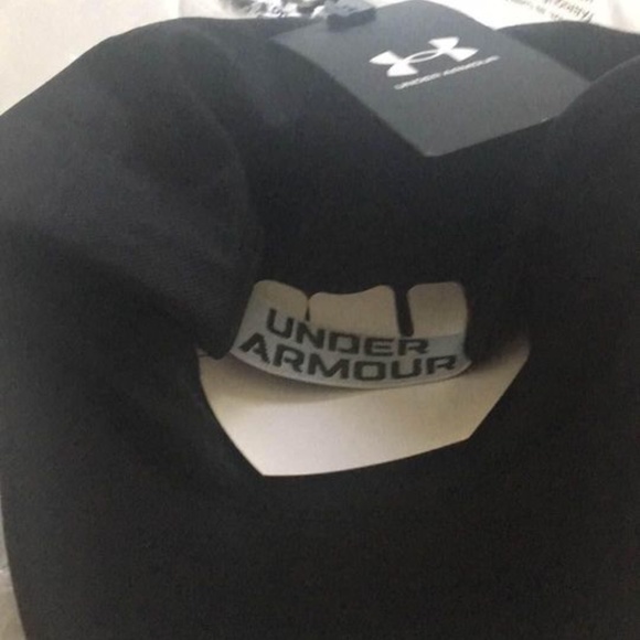 BRAND NEW youth boy girl under armour play up black adjustable cap / hat - Picture 4 of 4